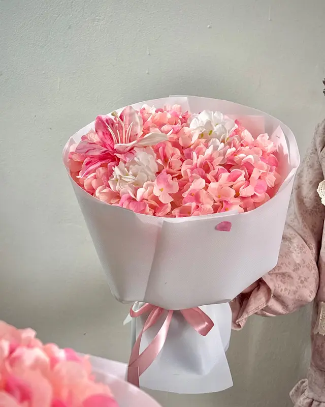Tú cầu mix Ly